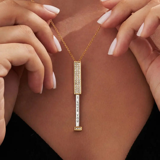 ❤️Collier “I Love You" + Un jolie boitier❤️: Le Cadeau Parfait pour Exprimer Votre Amour de Manière Unique et Élégante.