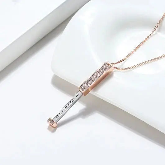 ❤️❤️Collier “I Love You" + Un jolie boitier❤️: Le Cadeau Parfait pour Exprimer Votre Amour de Manière Unique et Élégante.